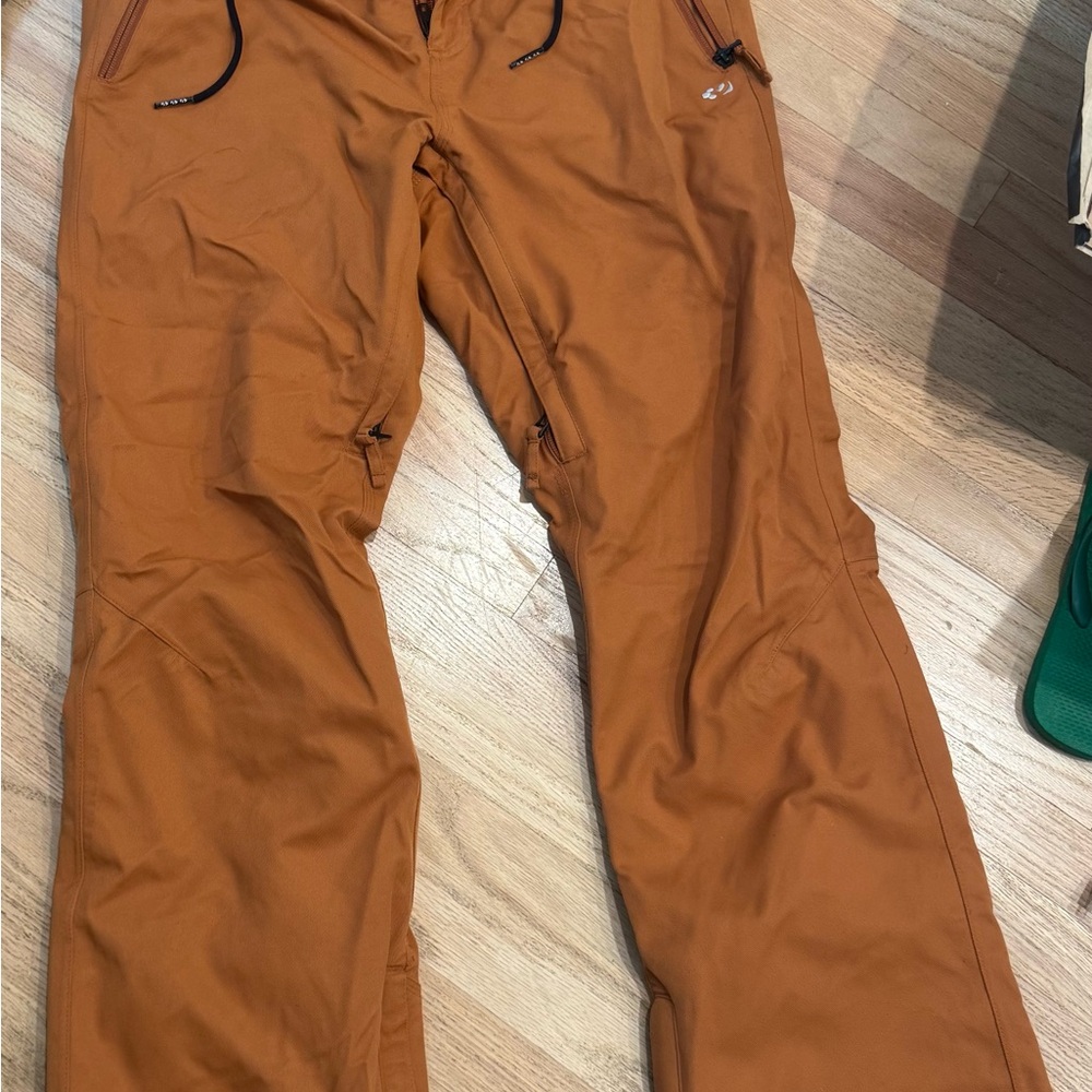 Men's thirtytwo Snowboard Pants in Rust Orange